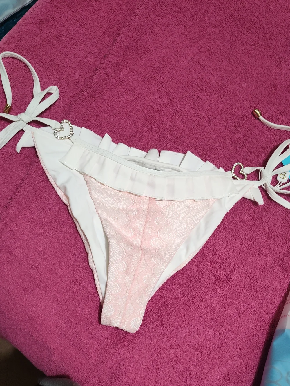 Goin' Back To Cali Skimpy Bottom